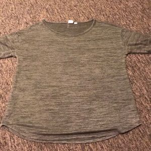 ☀️5 FOR $20!☀️ space dyed olive green Gap tee
